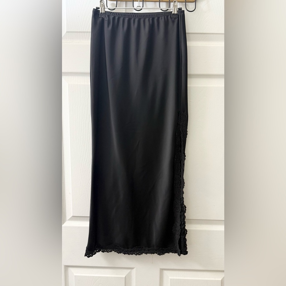 NWOT - Wild Fable Faux Satin Skirt